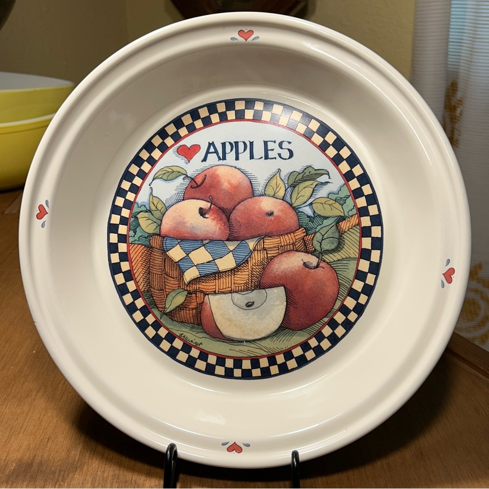 Vintage Susan Winget Apple Pie Plate Serving Pie Dish 10.75" Apple Theme